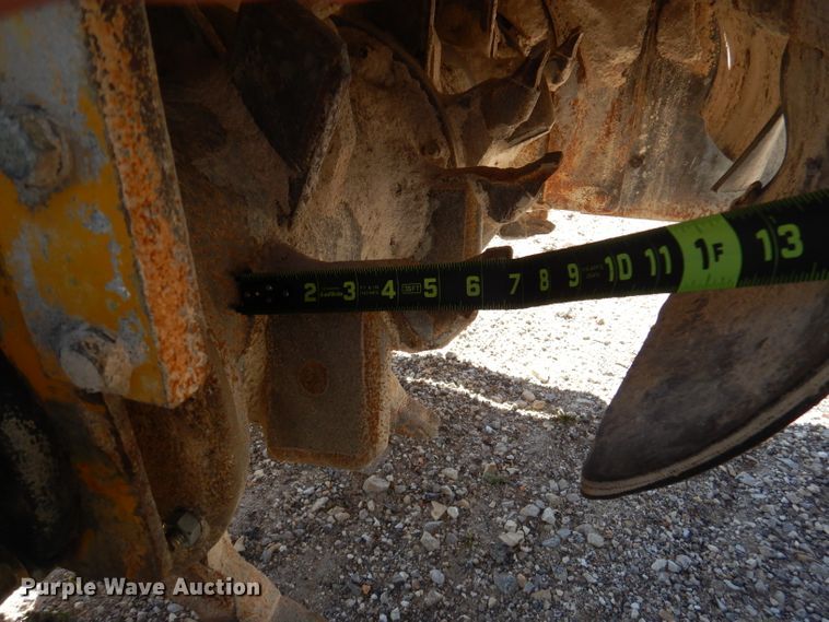 image for item DY9528 2004 Gomaco GT6300 curb machine