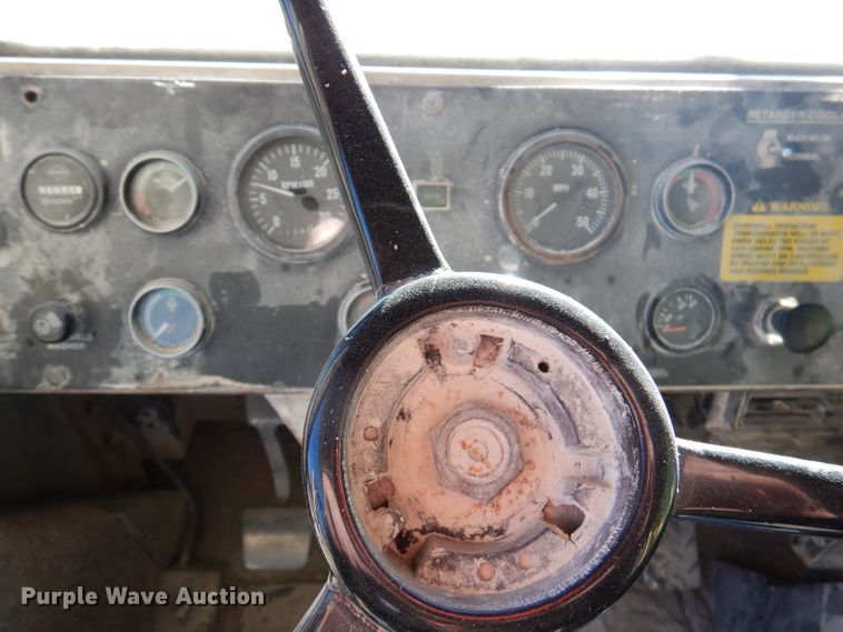 image for item DY9530 1993 Euclid R35  haul truck