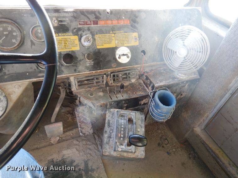 image for item DY9530 1993 Euclid R35  haul truck