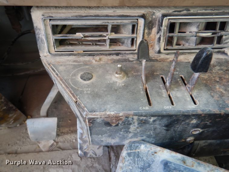 image for item DY9530 1993 Euclid R35  haul truck