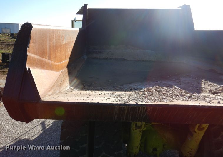 image for item DY9530 1993 Euclid R35  haul truck