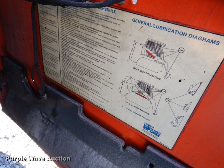 image for item DY9531 2005 Bobcat S300  skid steer loader