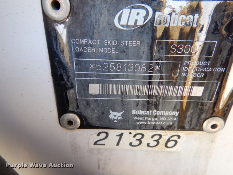 image for item DY9531 2005 Bobcat S300  skid steer loader