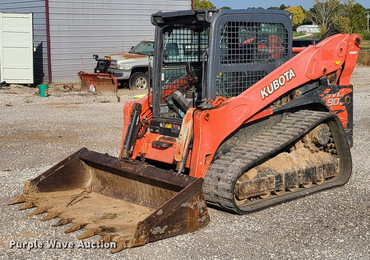 image for item DY9977 2014 Kubota SVL90-2  tracked skid steer loader