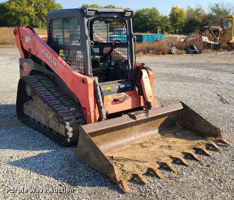 image for item DY9977 2014 Kubota SVL90-2  tracked skid steer loader