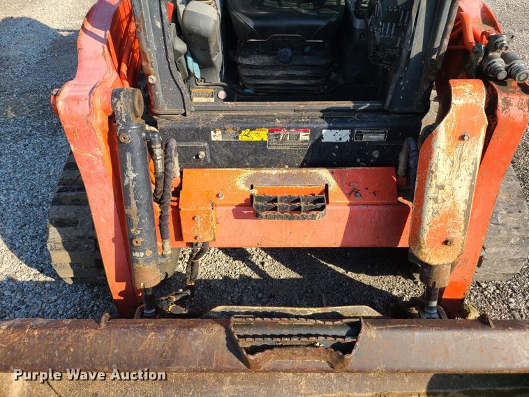 image for item DY9977 2014 Kubota SVL90-2  tracked skid steer loader