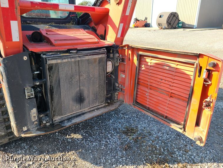 image for item DY9977 2014 Kubota SVL90-2  tracked skid steer loader