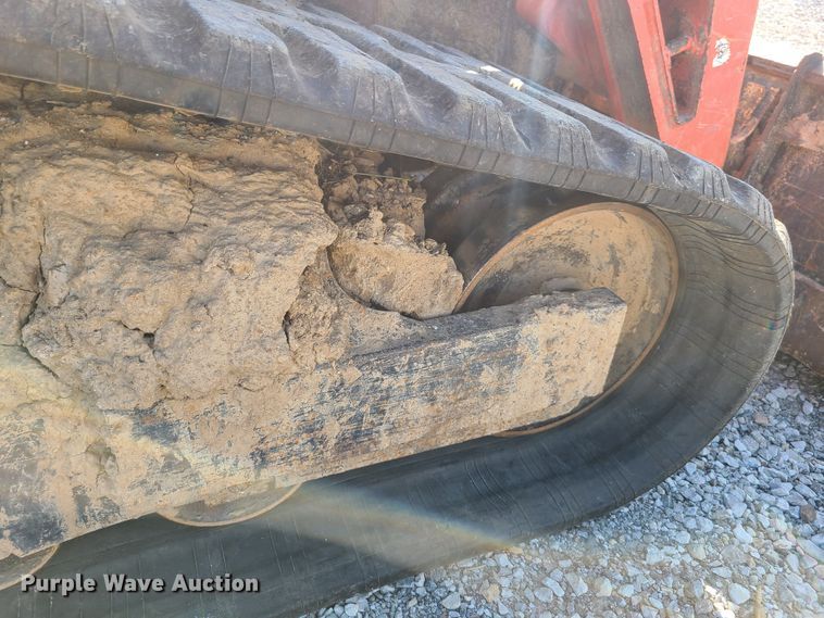 image for item DY9977 2014 Kubota SVL90-2  tracked skid steer loader