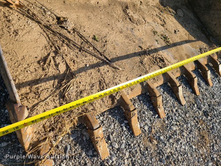 image for item DY9977 2014 Kubota SVL90-2  tracked skid steer loader