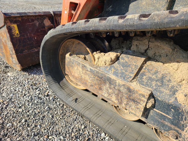 image for item DY9977 2014 Kubota SVL90-2  tracked skid steer loader