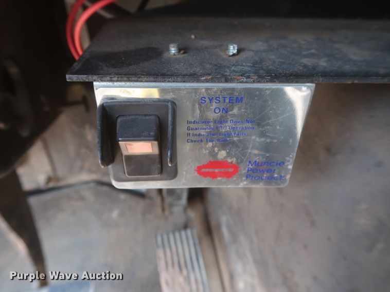 image for item EJ9771 2006 International 7300  bucket truck