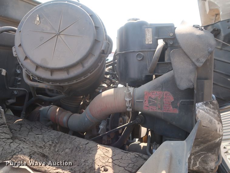 image for item EJ9771 2006 International 7300  bucket truck