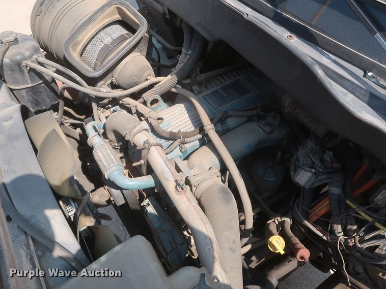 image for item EJ9771 2006 International 7300  bucket truck