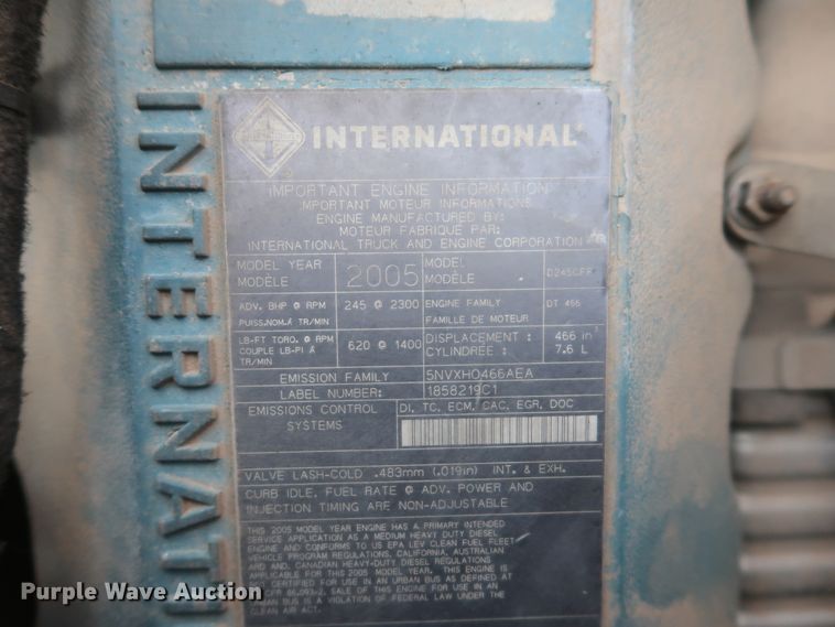 image for item EJ9771 2006 International 7300  bucket truck