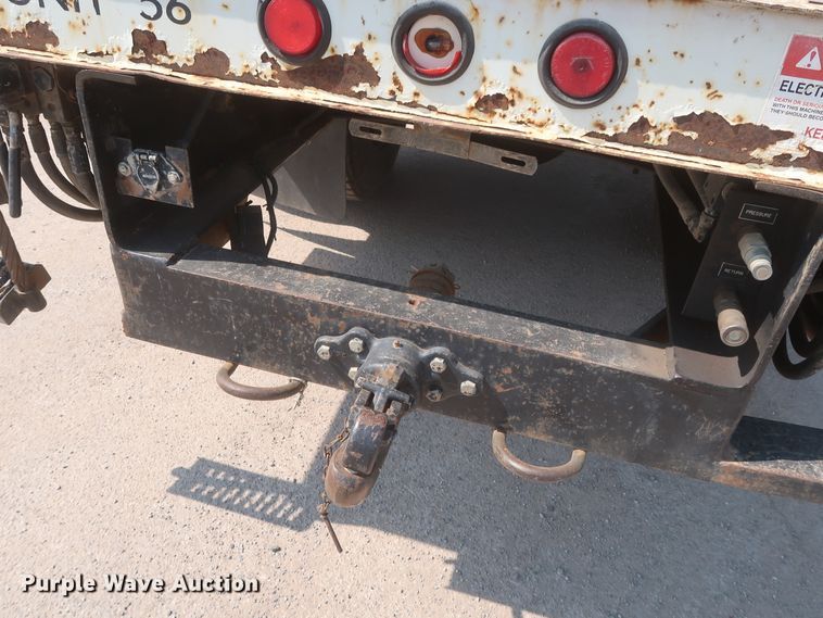 image for item EJ9771 2006 International 7300  bucket truck