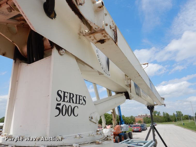 image for item EK9228 1996 International 4700  crane truck