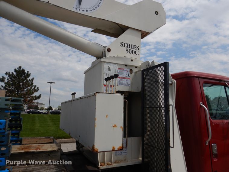 image for item EK9228 1996 International 4700  crane truck