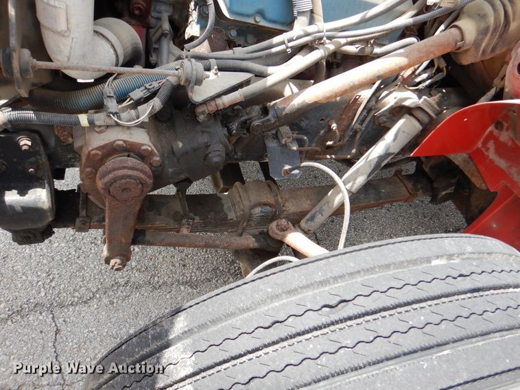 image for item EK9228 1996 International 4700  crane truck