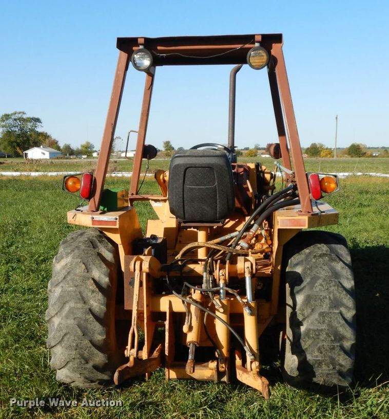 image for item FG9500 1993 Case 480F  industrial tractor