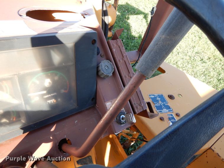 image for item FG9500 1993 Case 480F  industrial tractor