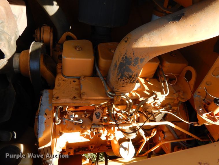 image for item FG9500 1993 Case 480F  industrial tractor