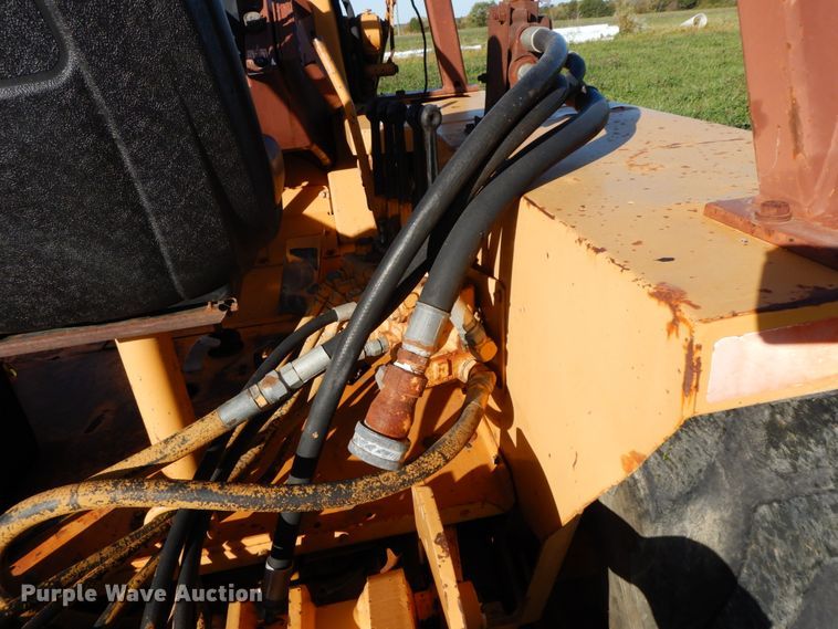 image for item FG9500 1993 Case 480F  industrial tractor