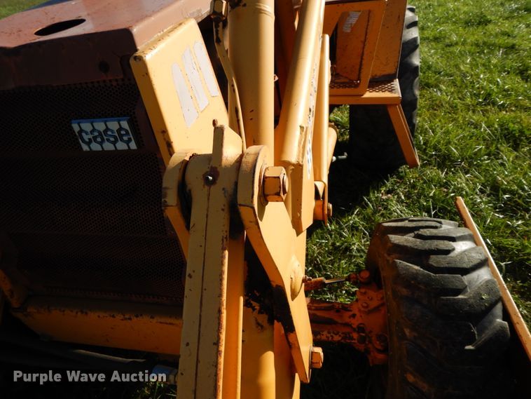 image for item FG9500 1993 Case 480F  industrial tractor