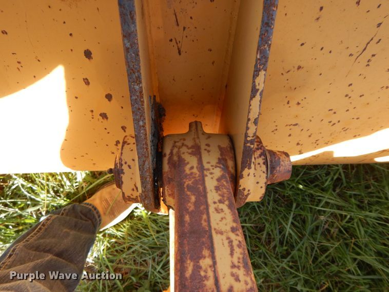 image for item FG9500 1993 Case 480F  industrial tractor