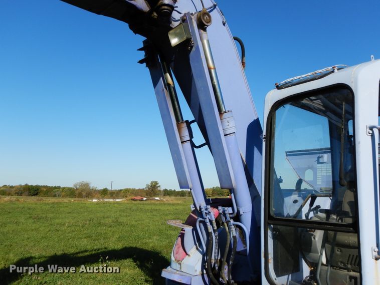 image for item FG9501 1997 Komatsu PC128UU-1  mini excavator