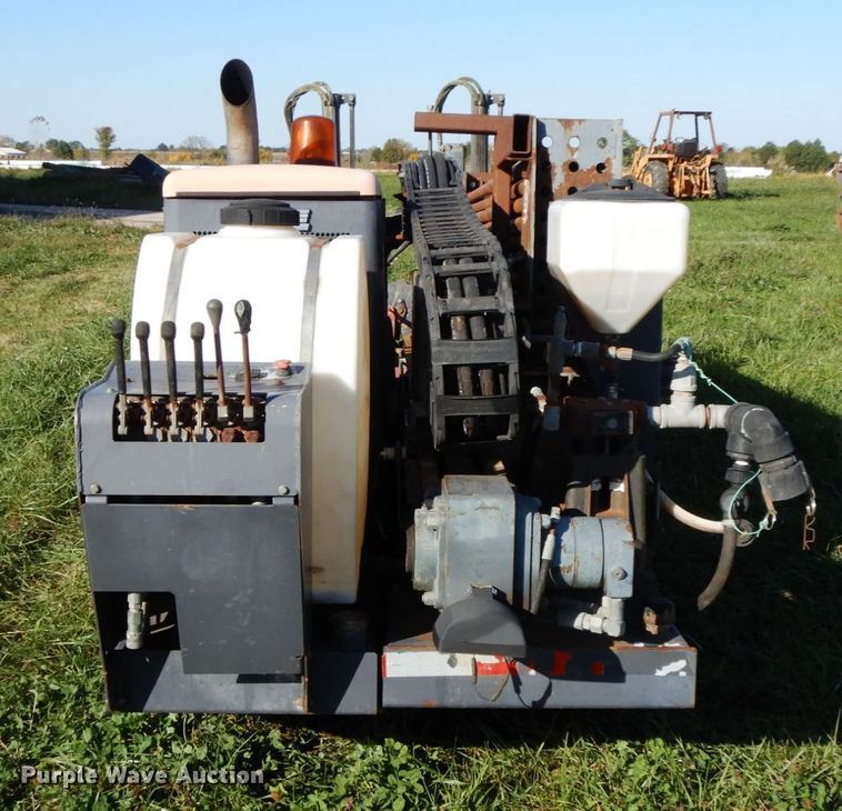 image for item FG9502 2000 Case 6010  Turbo directional boring unit