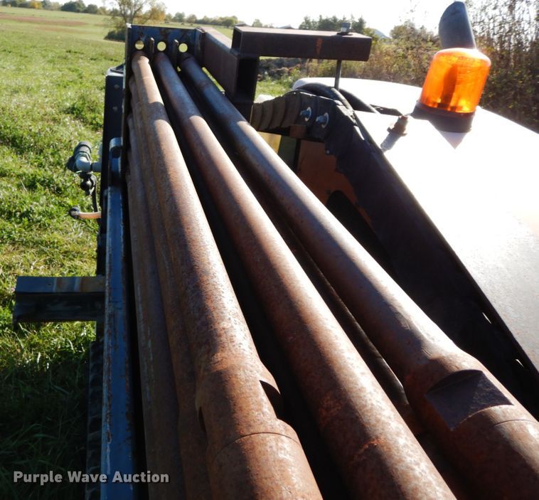 image for item FG9502 2000 Case 6010  Turbo directional boring unit