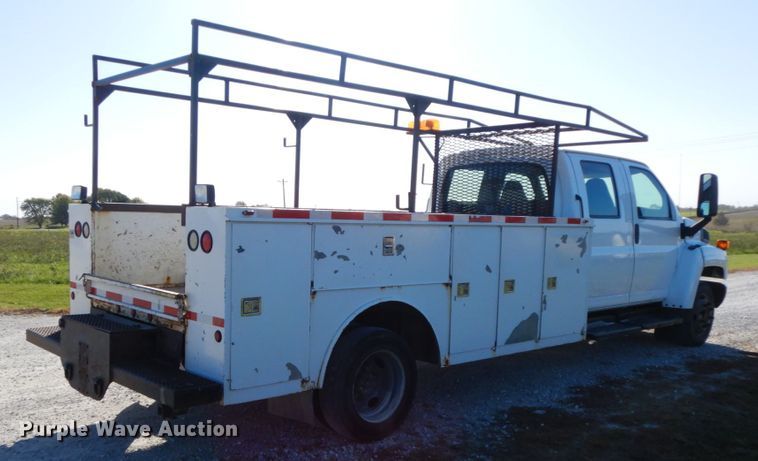 image for item FG9503 2006 Chevrolet C5500  Crew Cab utility truck