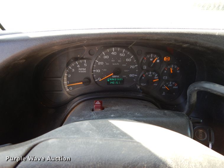 image for item FG9503 2006 Chevrolet C5500  Crew Cab utility truck