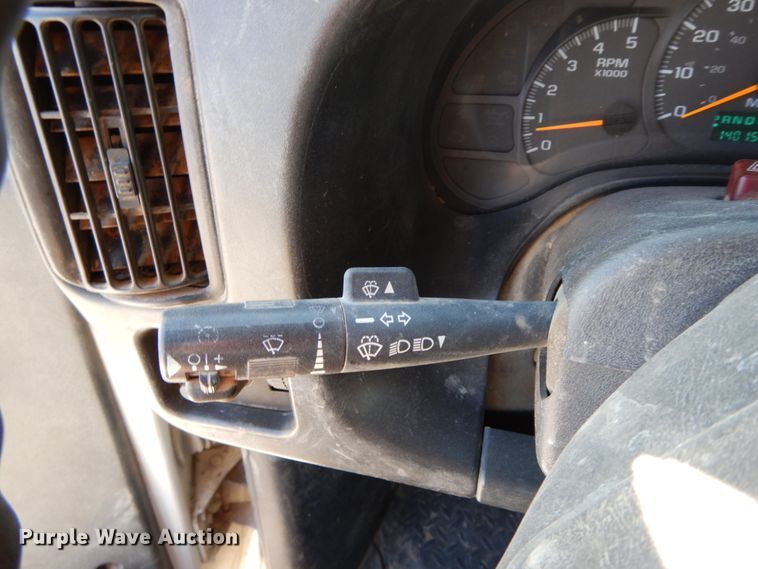 image for item FG9503 2006 Chevrolet C5500  Crew Cab utility truck