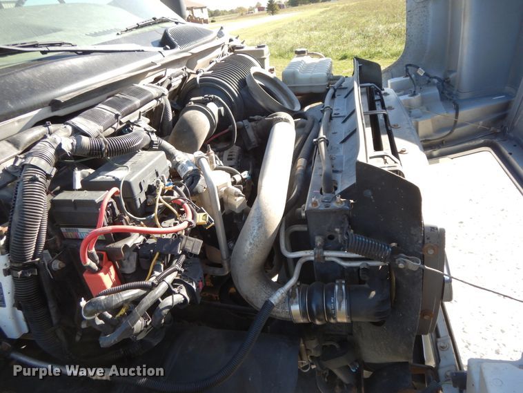 image for item FG9503 2006 Chevrolet C5500  Crew Cab utility truck