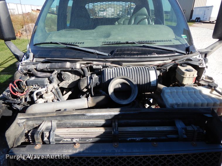 image for item FG9503 2006 Chevrolet C5500  Crew Cab utility truck