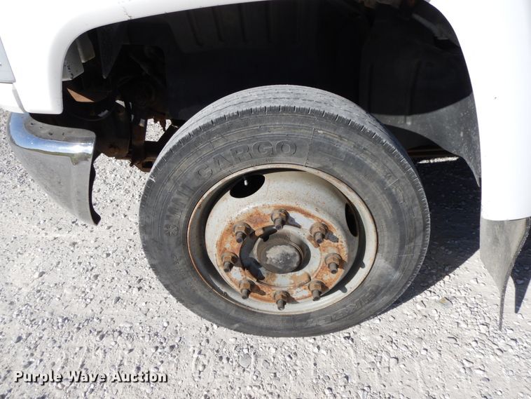 image for item FG9503 2006 Chevrolet C5500  Crew Cab utility truck