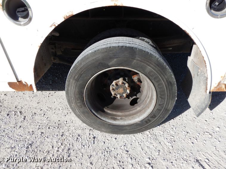 image for item FG9503 2006 Chevrolet C5500  Crew Cab utility truck