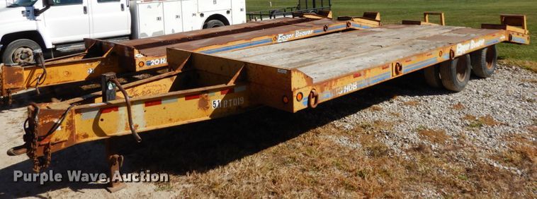 image for item FG9505 1999 Eager Beaver 10HDB equipment trailer
