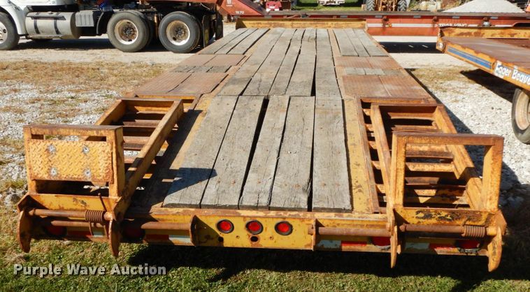 image for item FG9505 1999 Eager Beaver 10HDB equipment trailer