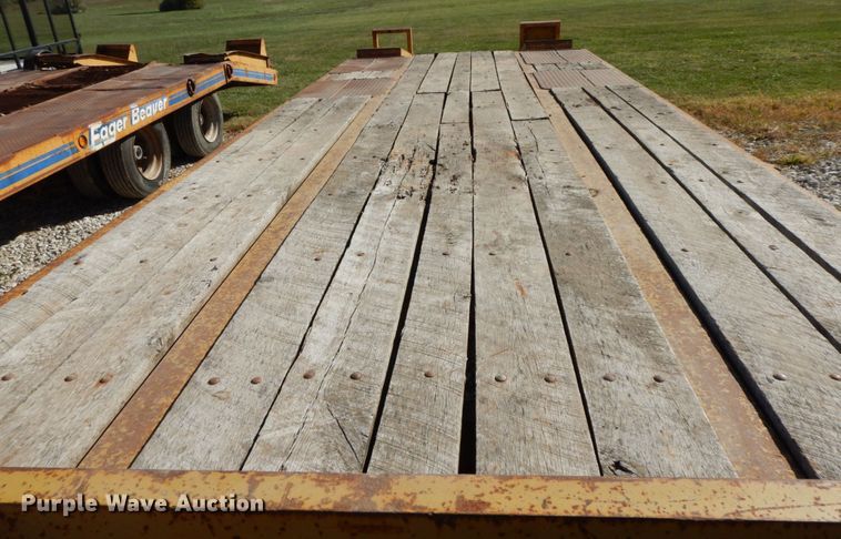 image for item FG9505 1999 Eager Beaver 10HDB equipment trailer