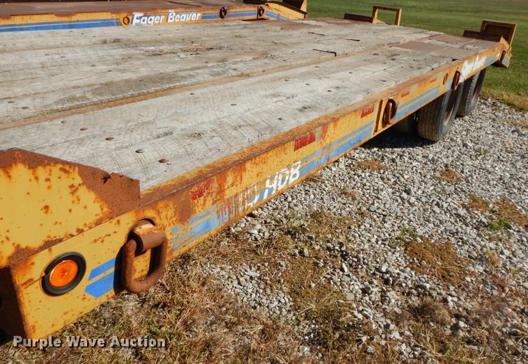 image for item FG9505 1999 Eager Beaver 10HDB equipment trailer