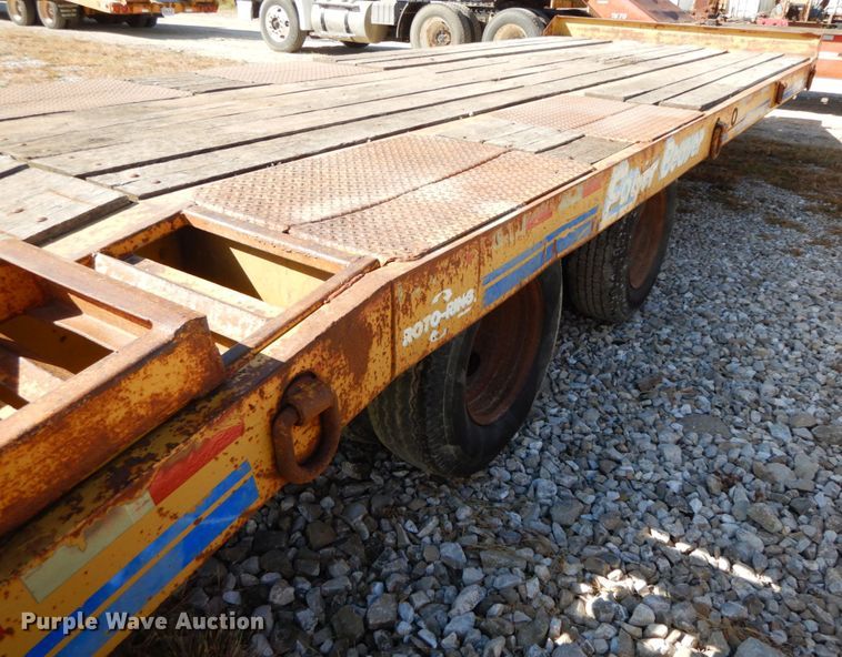 image for item FG9505 1999 Eager Beaver 10HDB equipment trailer