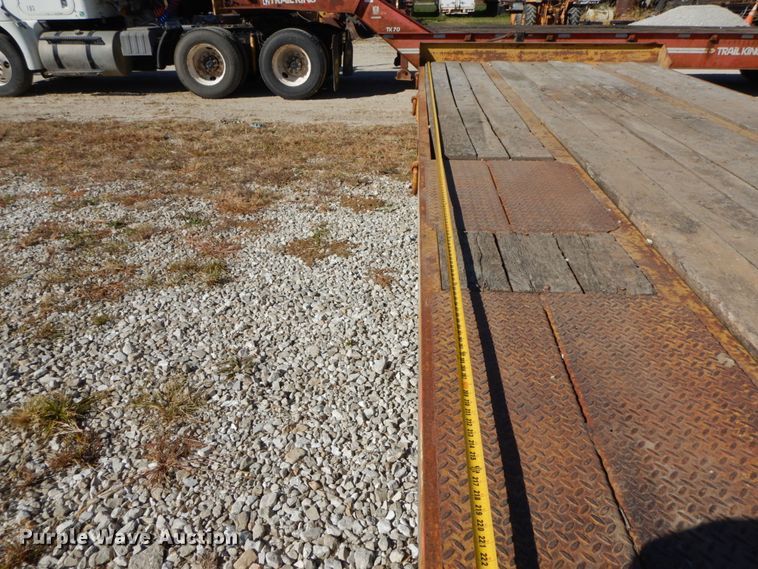 image for item FG9505 1999 Eager Beaver 10HDB equipment trailer