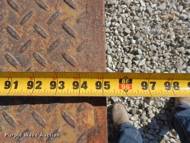 image for item FG9505 1999 Eager Beaver 10HDB equipment trailer