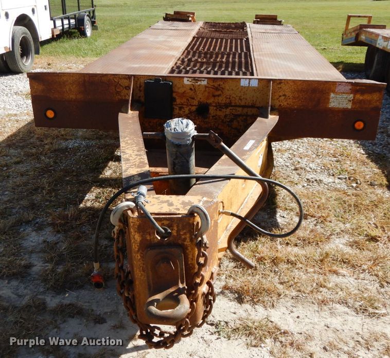 image for item FG9506 1992 Eager Beaver 20HAL equipment trailer