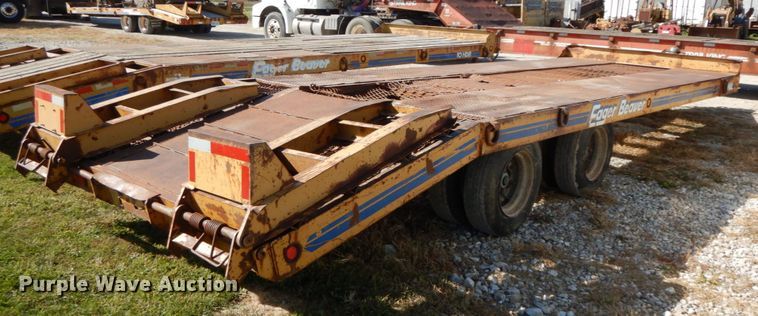 image for item FG9506 1992 Eager Beaver 20HAL equipment trailer