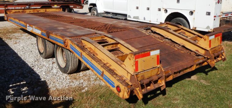 image for item FG9506 1992 Eager Beaver 20HAL equipment trailer