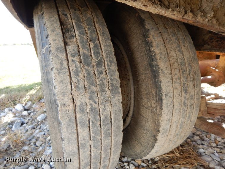 image for item FG9506 1992 Eager Beaver 20HAL equipment trailer