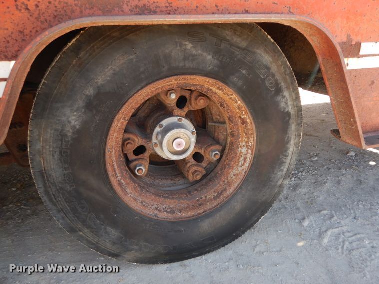 image for item FG9507 1985 Trail King TK70 drop deck equipment trailer